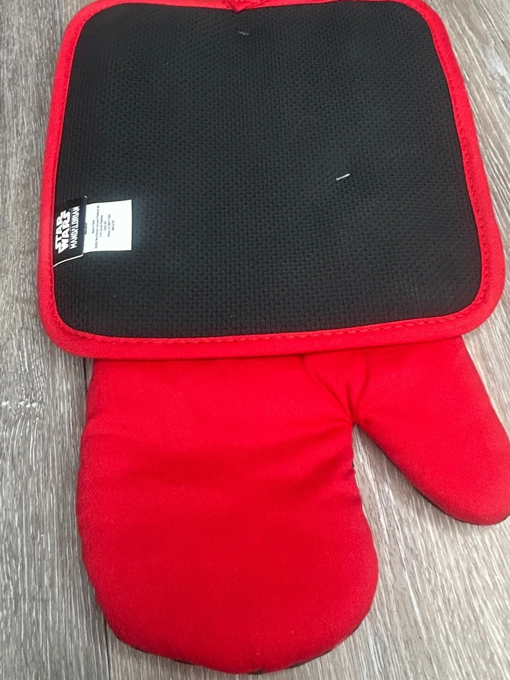 NWT Star Wars Mandalorian Grogu Baby Yoda Holiday Oven Mitt & Pot Holder Set